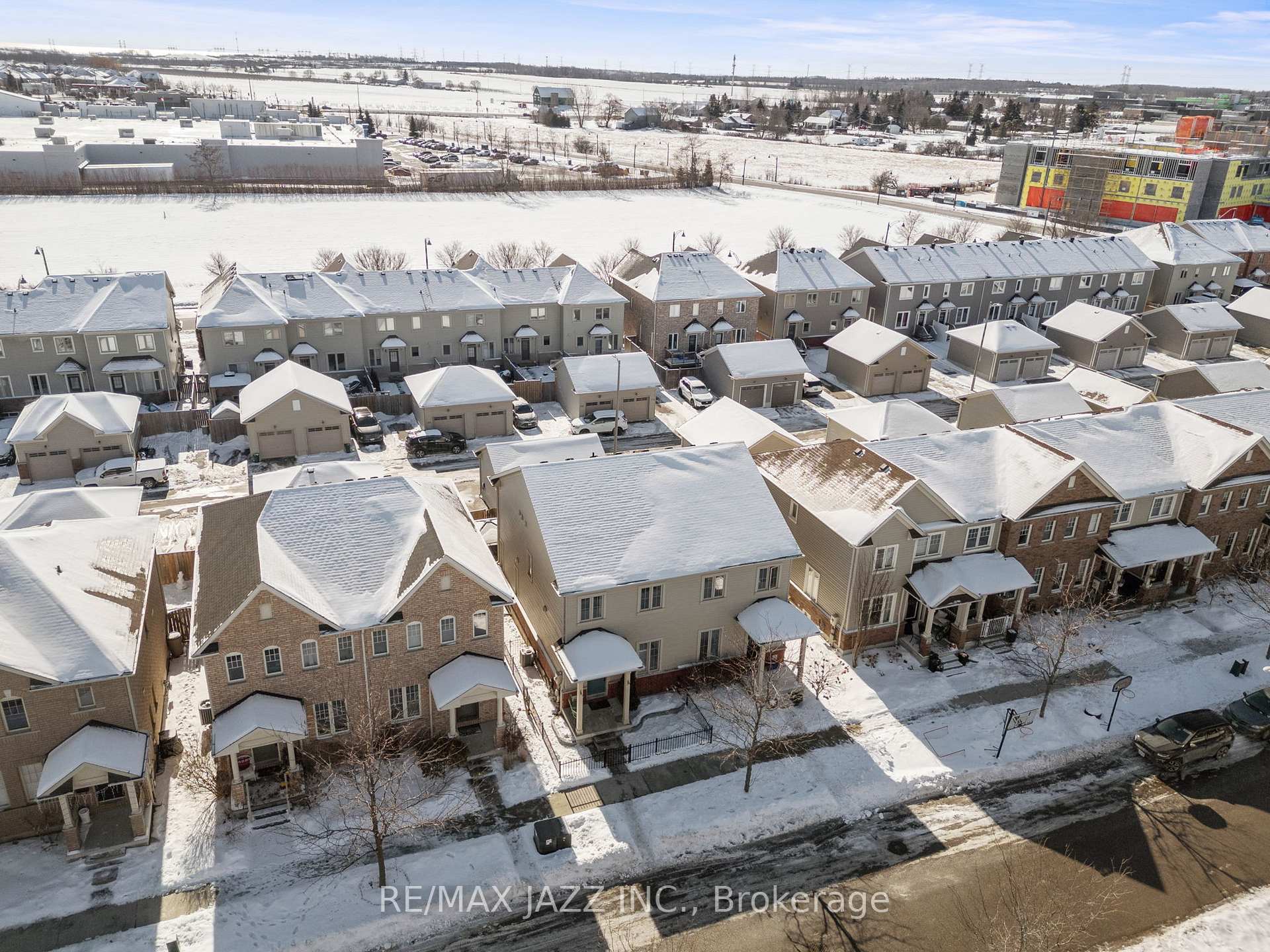 Photo 46 of 45 Ted Miller Crescent, Clarington, Bowmanville — HOMEH