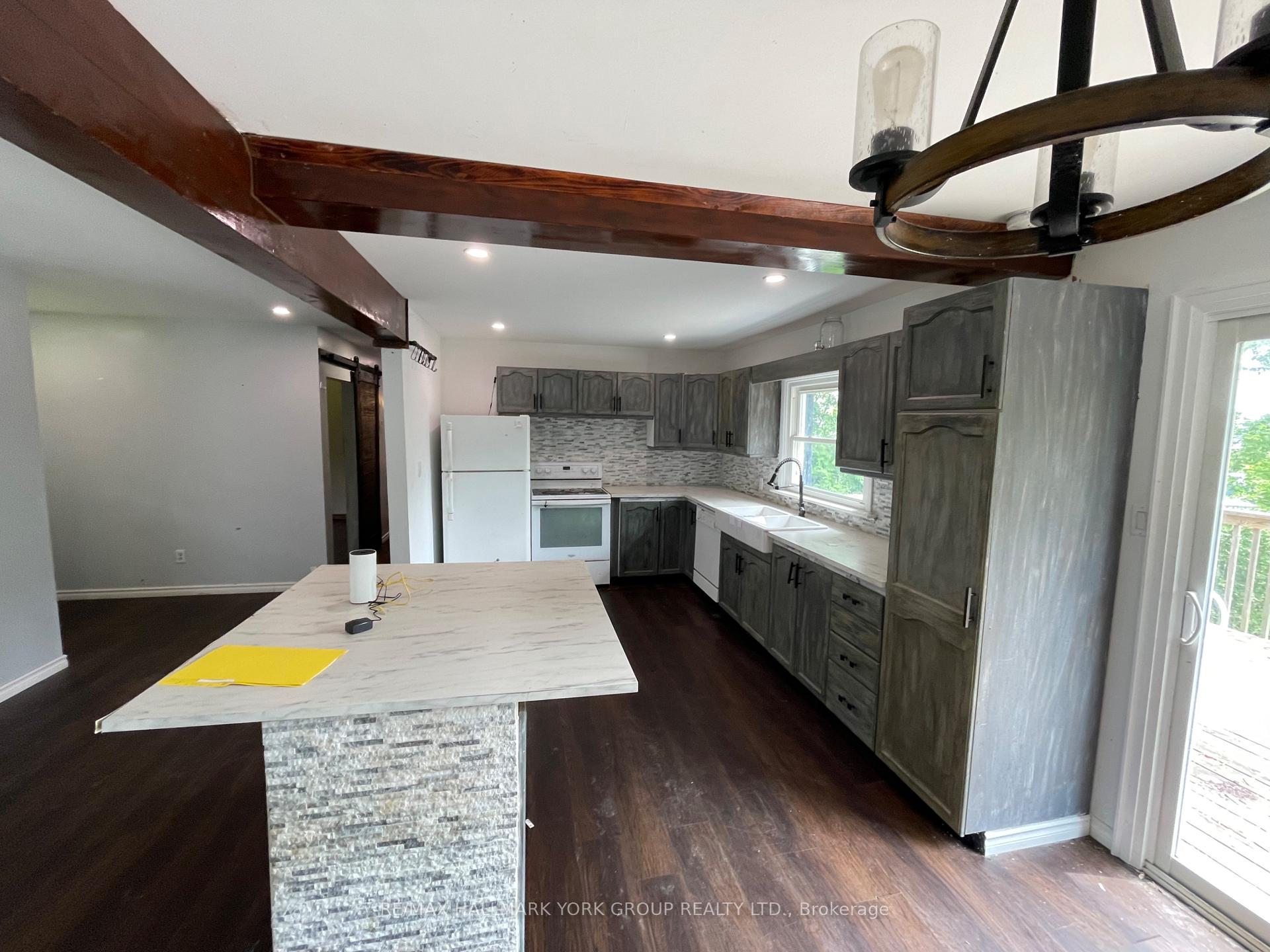 Photo 15 of 19 Malone Road, Georgina, Sutton & Jackson's Point — HOMEH