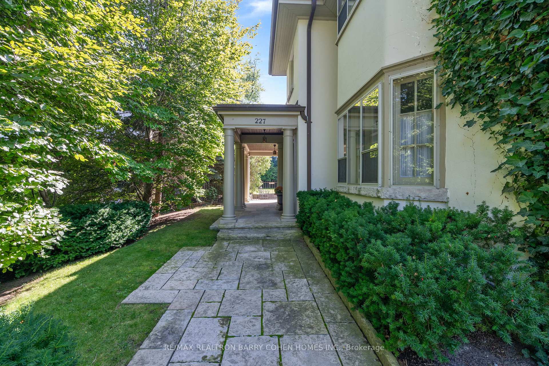 Photo 16 of 227 Lytton Boulevard, Toronto, Lawrence Park South — HOMEH