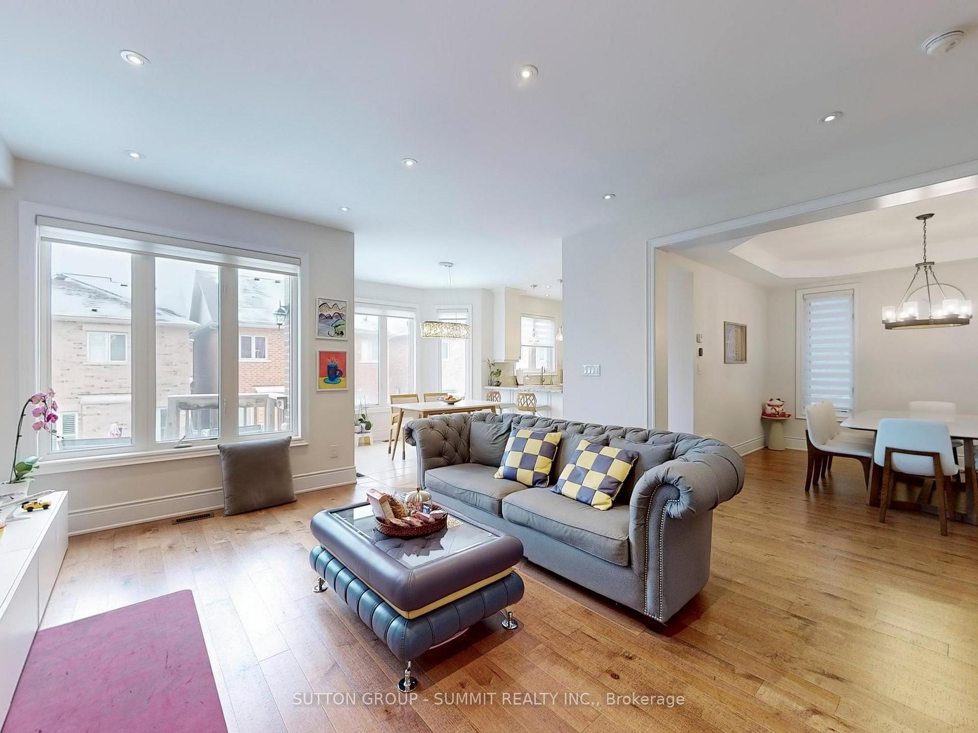 Photo 5 of 108 Wilfred Murison Avenue, Markham, Berczy — HOMEH