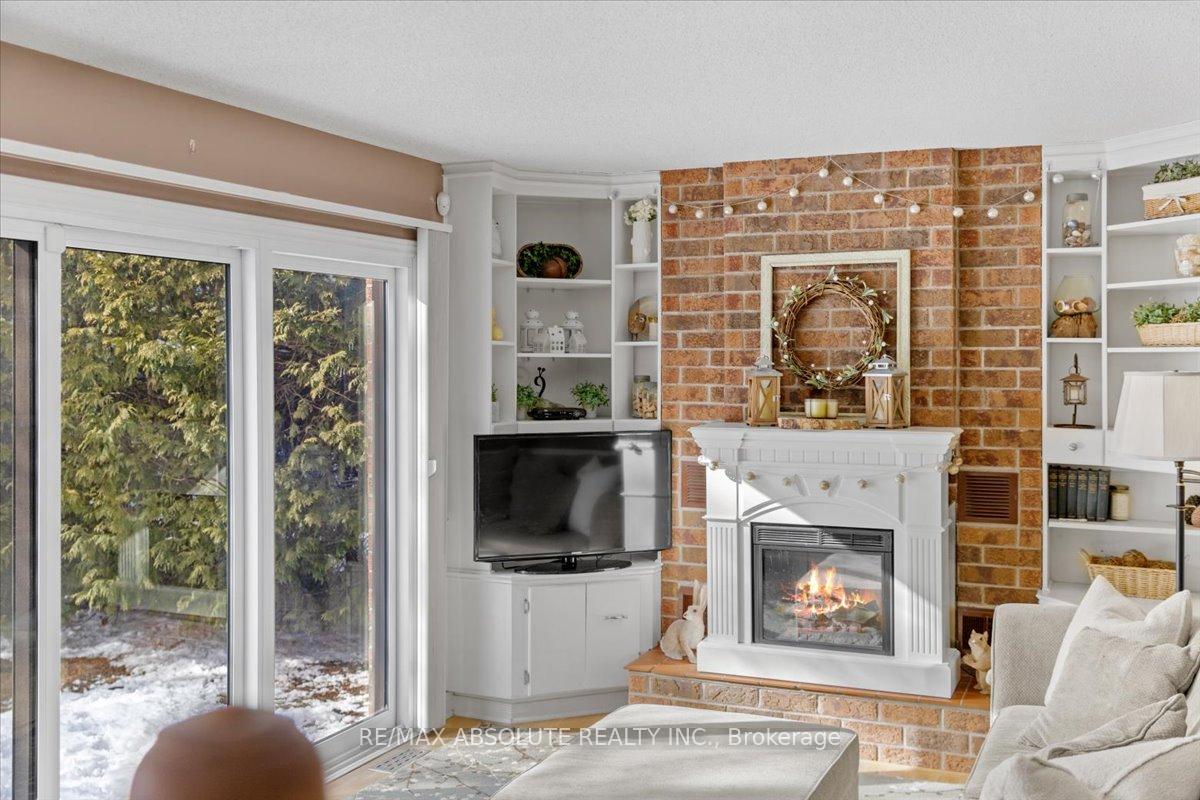 Photo 36 of 15 Pinecone Trail, Ottawa, Stittsville (Central) — HOMEH