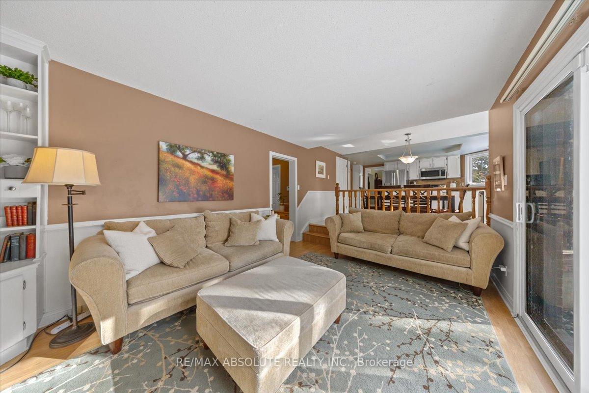 Photo 16 of 15 Pinecone Trail, Ottawa, Stittsville (Central) — HOMEH