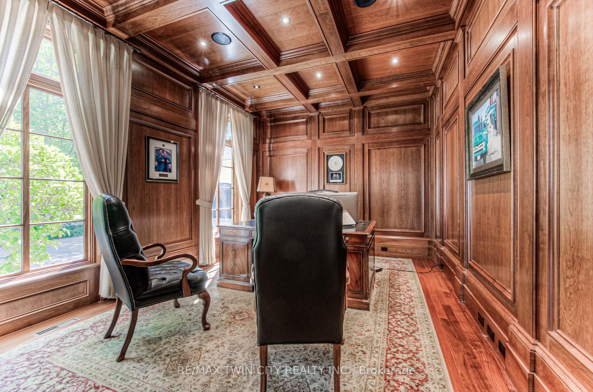 Photo 31 of 573 Sugarbush Drive, Waterloo — HOMEH