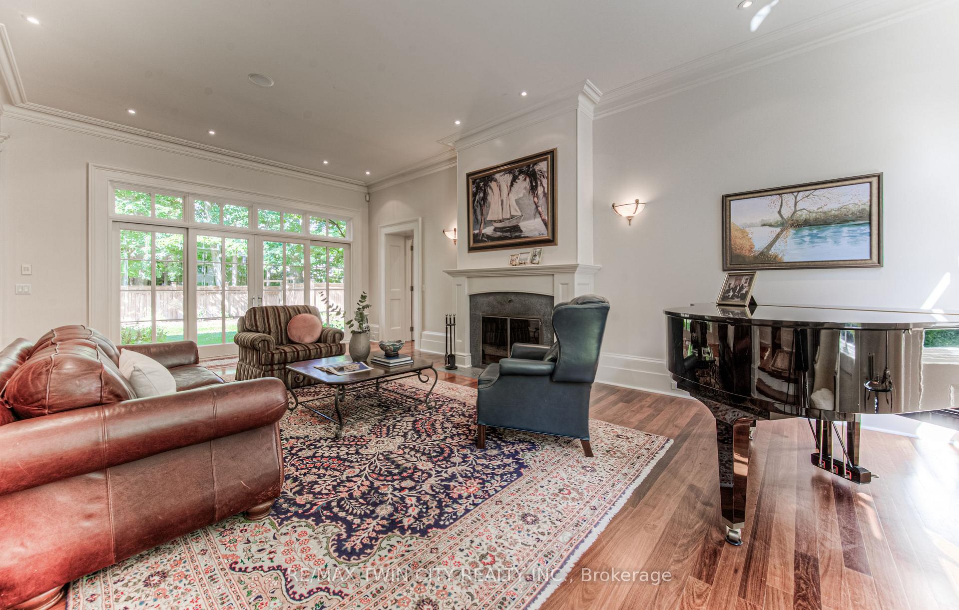 Photo 7 of 573 Sugarbush Drive, Waterloo — HOMEH