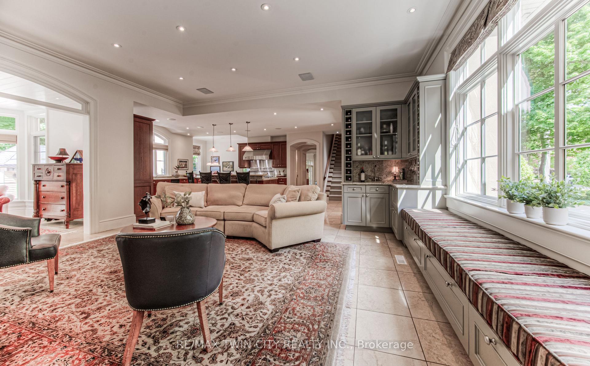 Photo 19 of 573 Sugarbush Drive, Waterloo — HOMEH