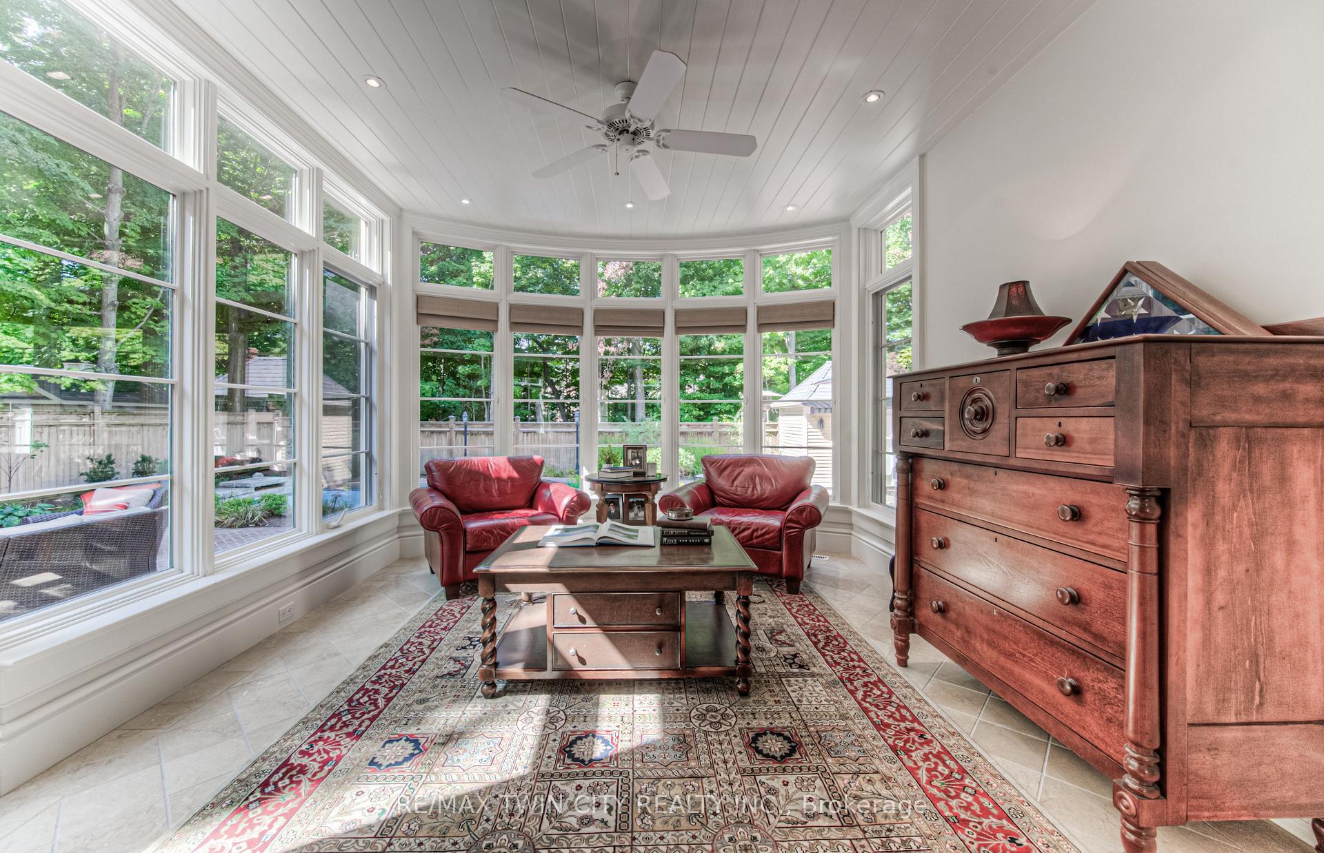 Photo 36 of 573 Sugarbush Drive, Waterloo — HOMEH