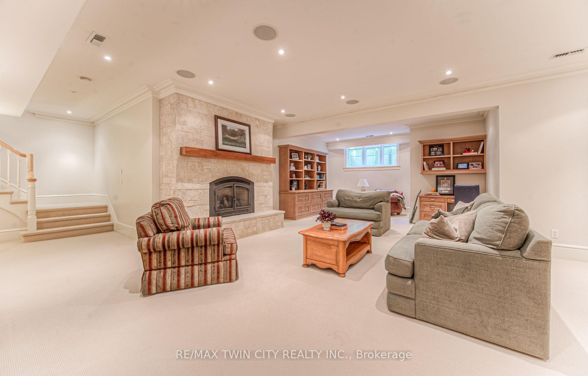 Photo 27 of 573 Sugarbush Drive, Waterloo — HOMEH