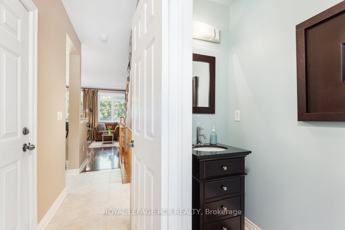 Photo 10 of 925 Creekfront Way, Newmarket, Gorham-College Manor — HOMEH