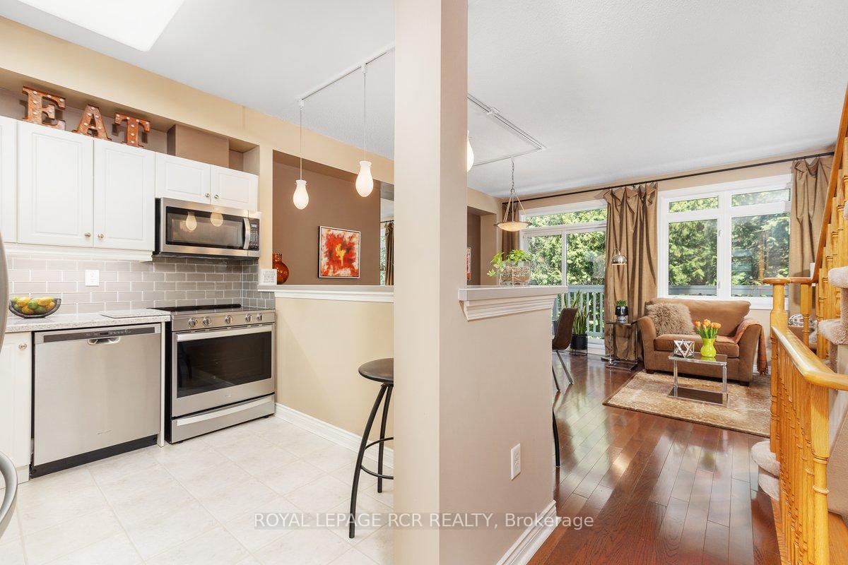 Photo 33 of 925 Creekfront Way, Newmarket, Gorham-College Manor — HOMEH