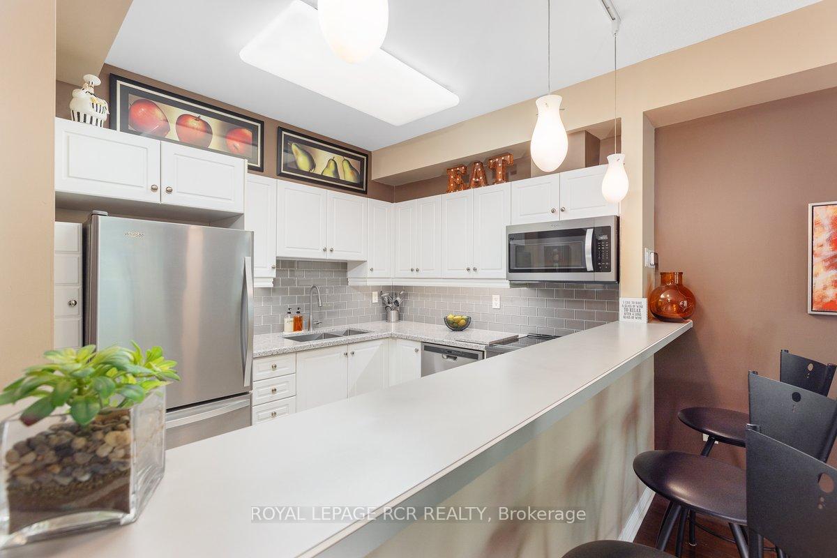 Photo 6 of 925 Creekfront Way, Newmarket, Gorham-College Manor — HOMEH