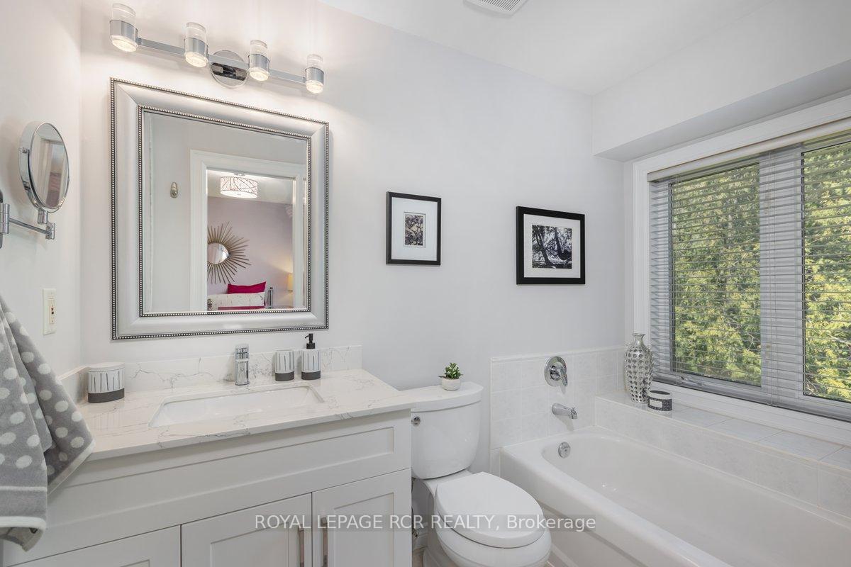 Photo 8 of 925 Creekfront Way, Newmarket, Gorham-College Manor — HOMEH