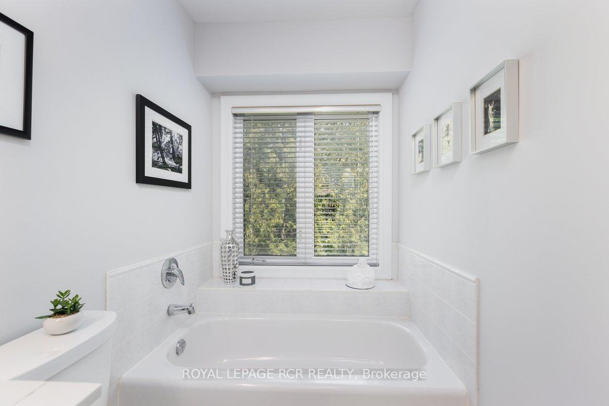 Photo 14 of 925 Creekfront Way, Newmarket, Gorham-College Manor — HOMEH