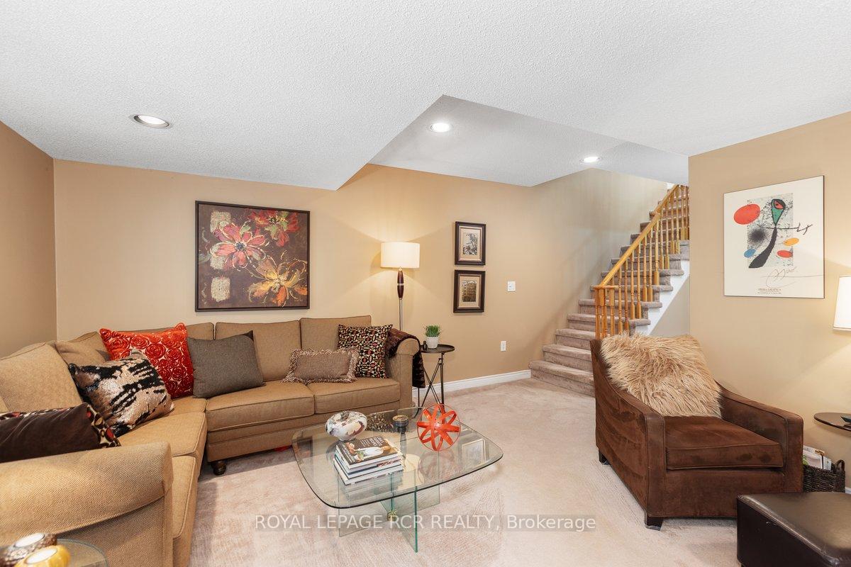 Photo 32 of 925 Creekfront Way, Newmarket, Gorham-College Manor — HOMEH