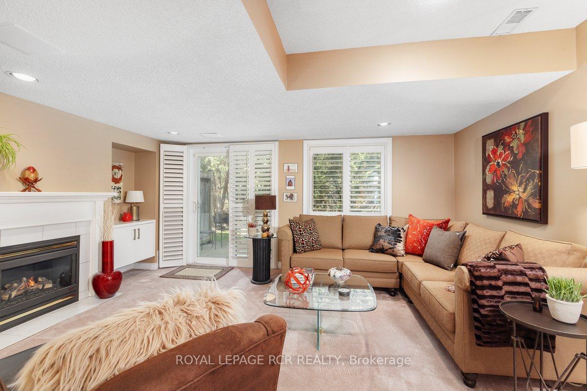 Photo 24 of 925 Creekfront Way, Newmarket, Gorham-College Manor — HOMEH
