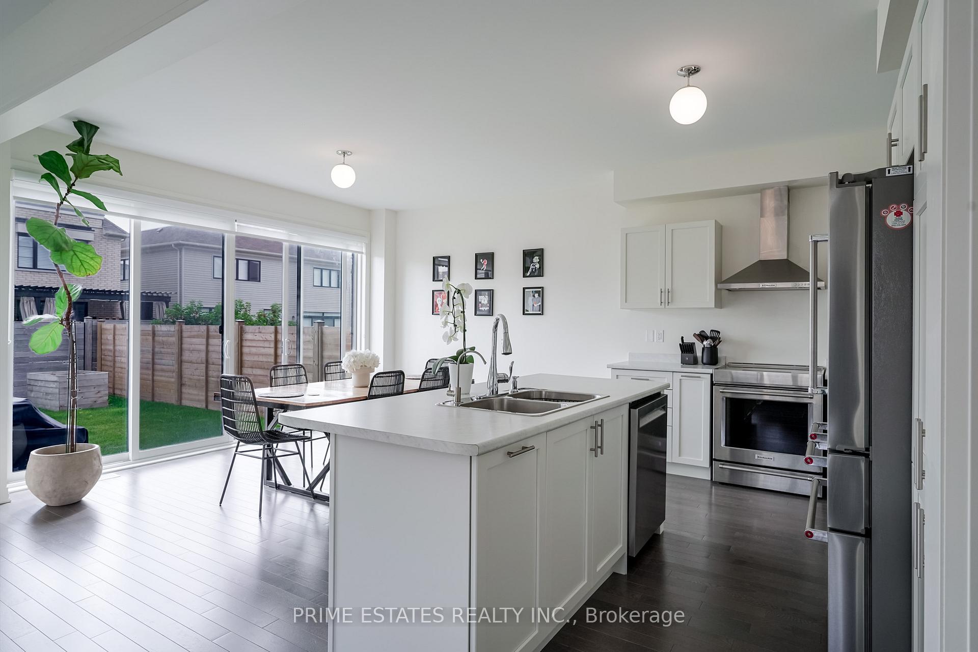 Photo 17 of 51 Clipper Lane, Clarington, Bowmanville — HOMEH