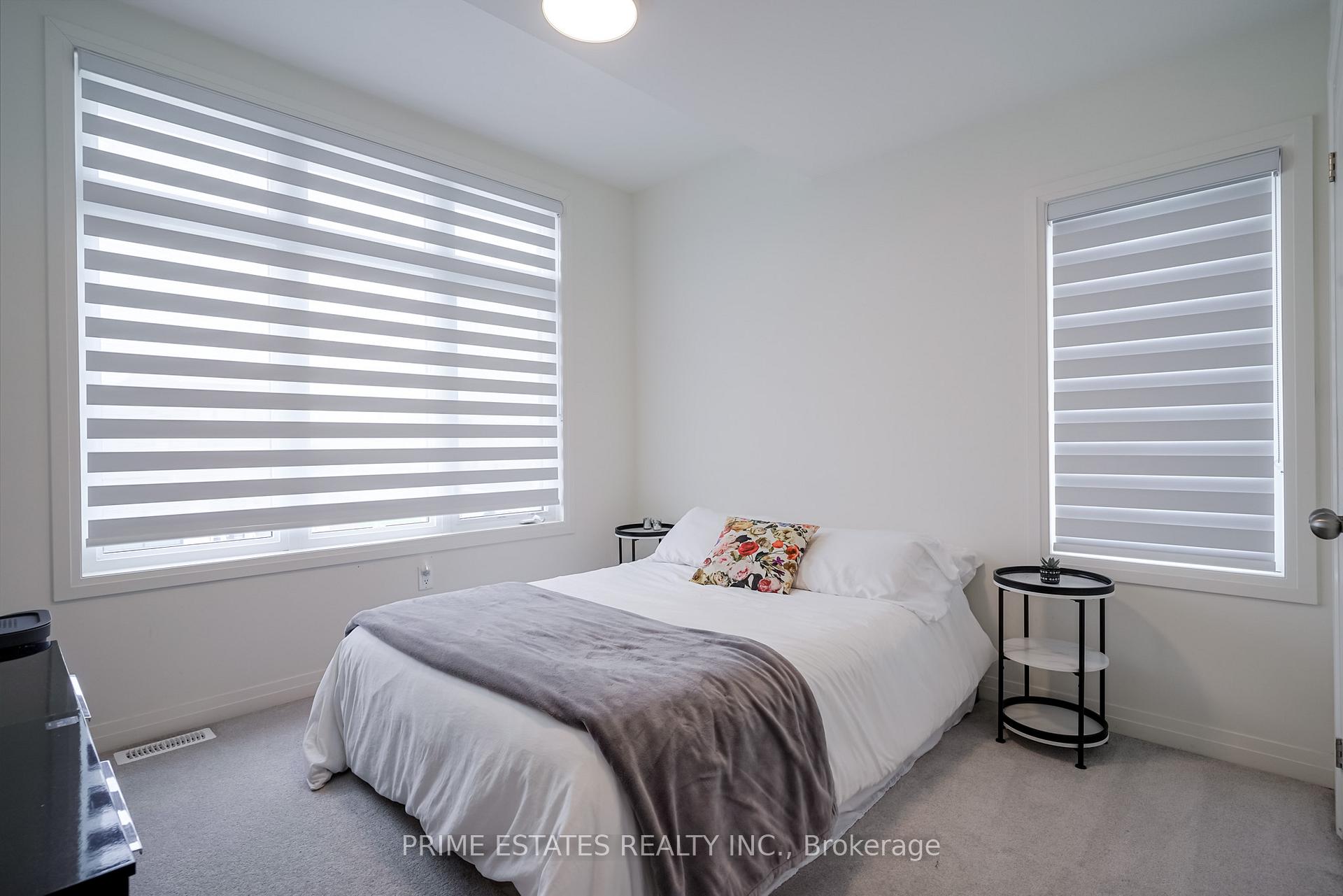 Photo 33 of 51 Clipper Lane, Clarington, Bowmanville — HOMEH