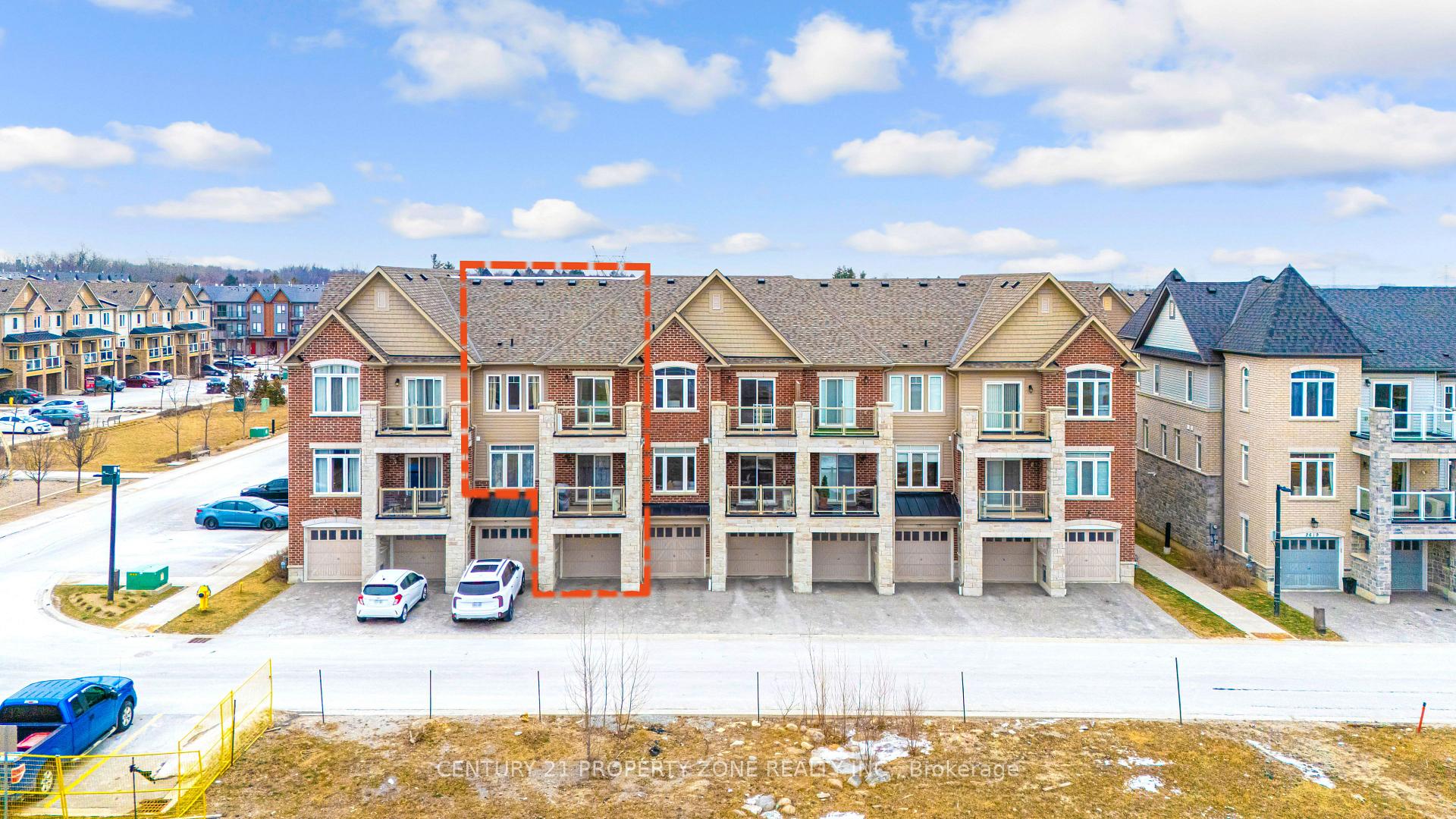 Photo 8 of 2633 Garrison Crossing Crescent, Pickering, Duffin Heights — HOMEH