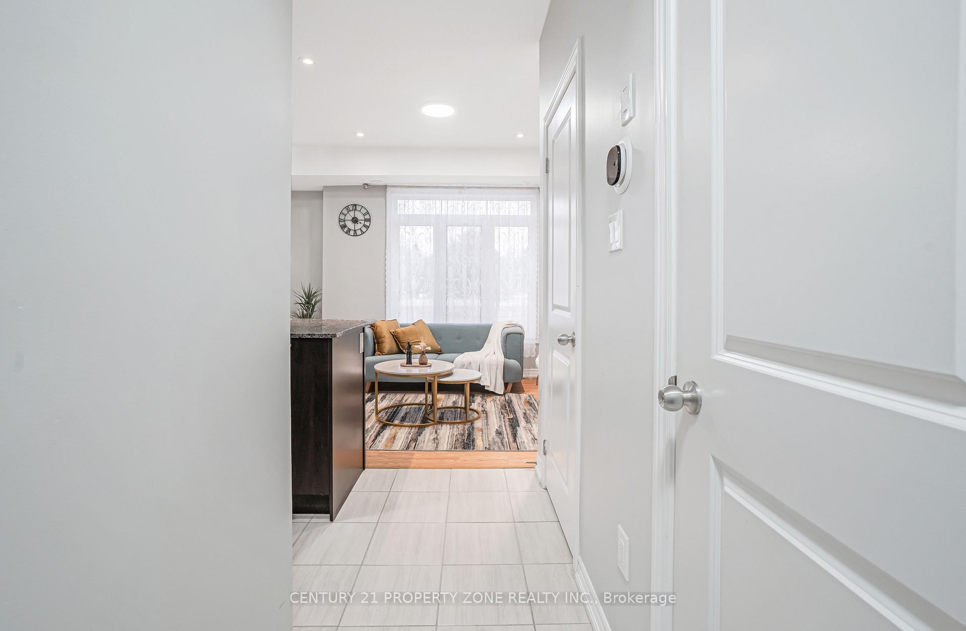 Photo 2 of 2633 Garrison Crossing Crescent, Pickering, Duffin Heights — HOMEH