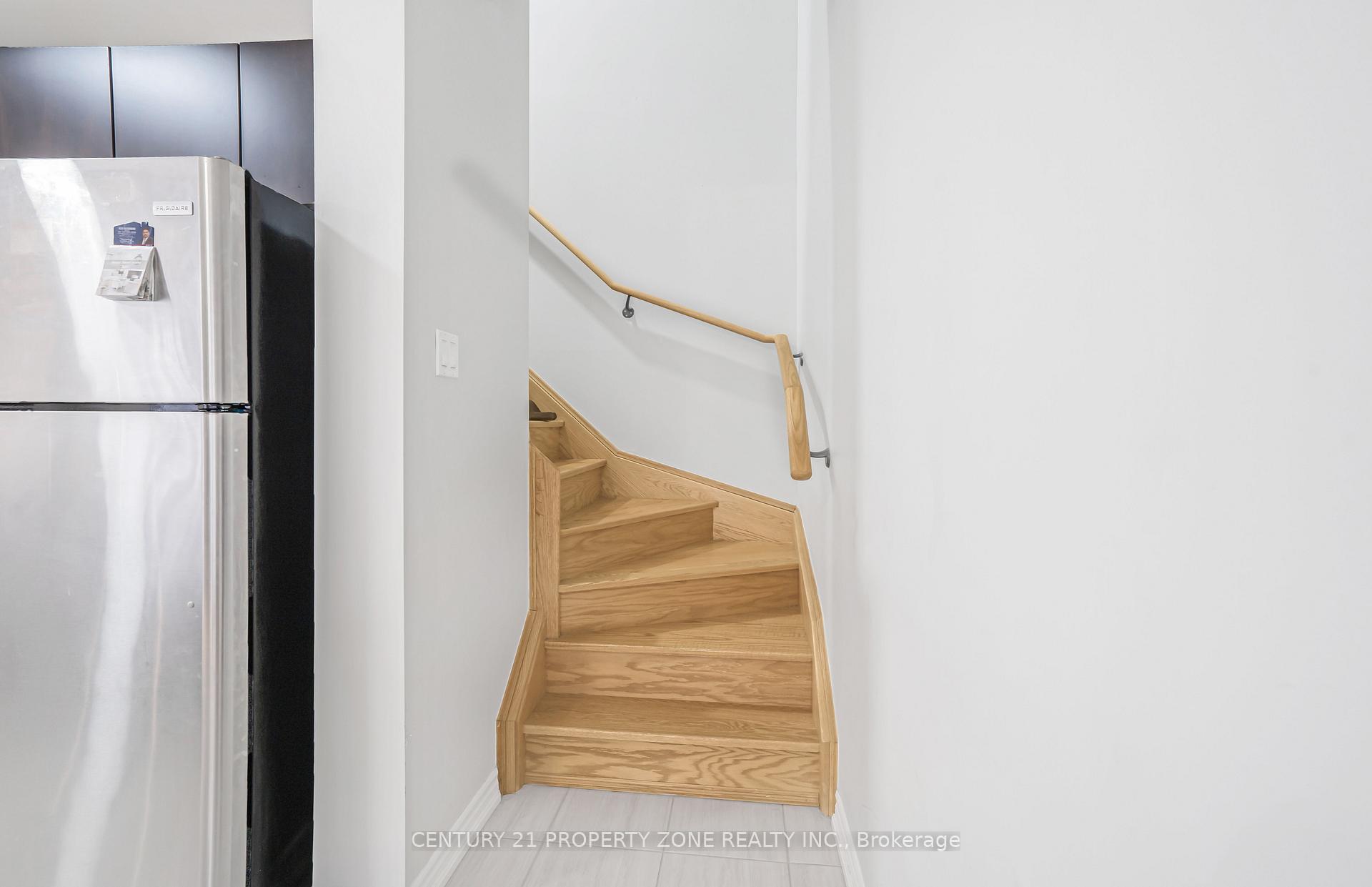 Photo 6 of 2633 Garrison Crossing Crescent, Pickering, Duffin Heights — HOMEH