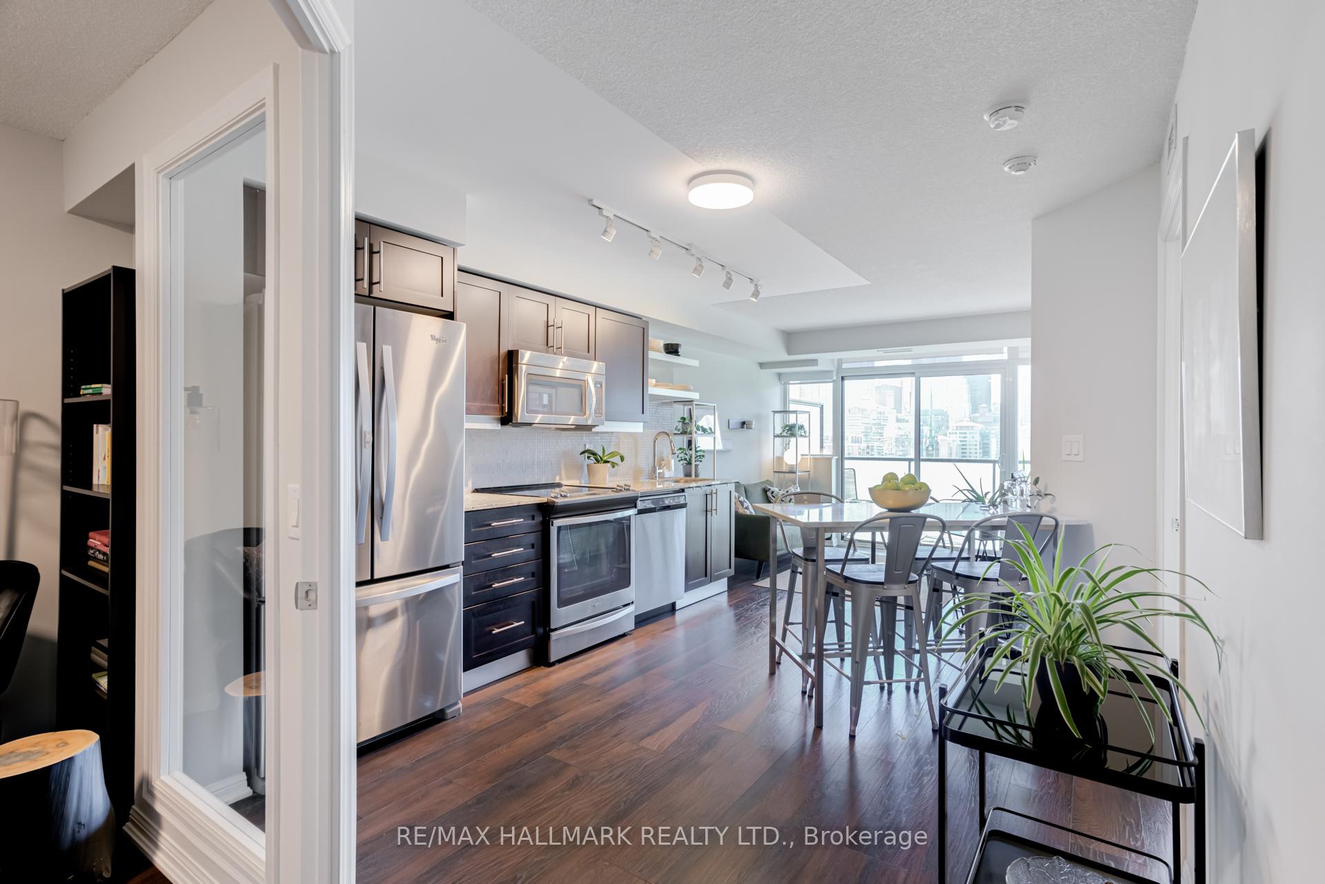 Photo 6 of Unit 2110, 400 Adelaide Street E, Toronto, Moss Park — HOMEH