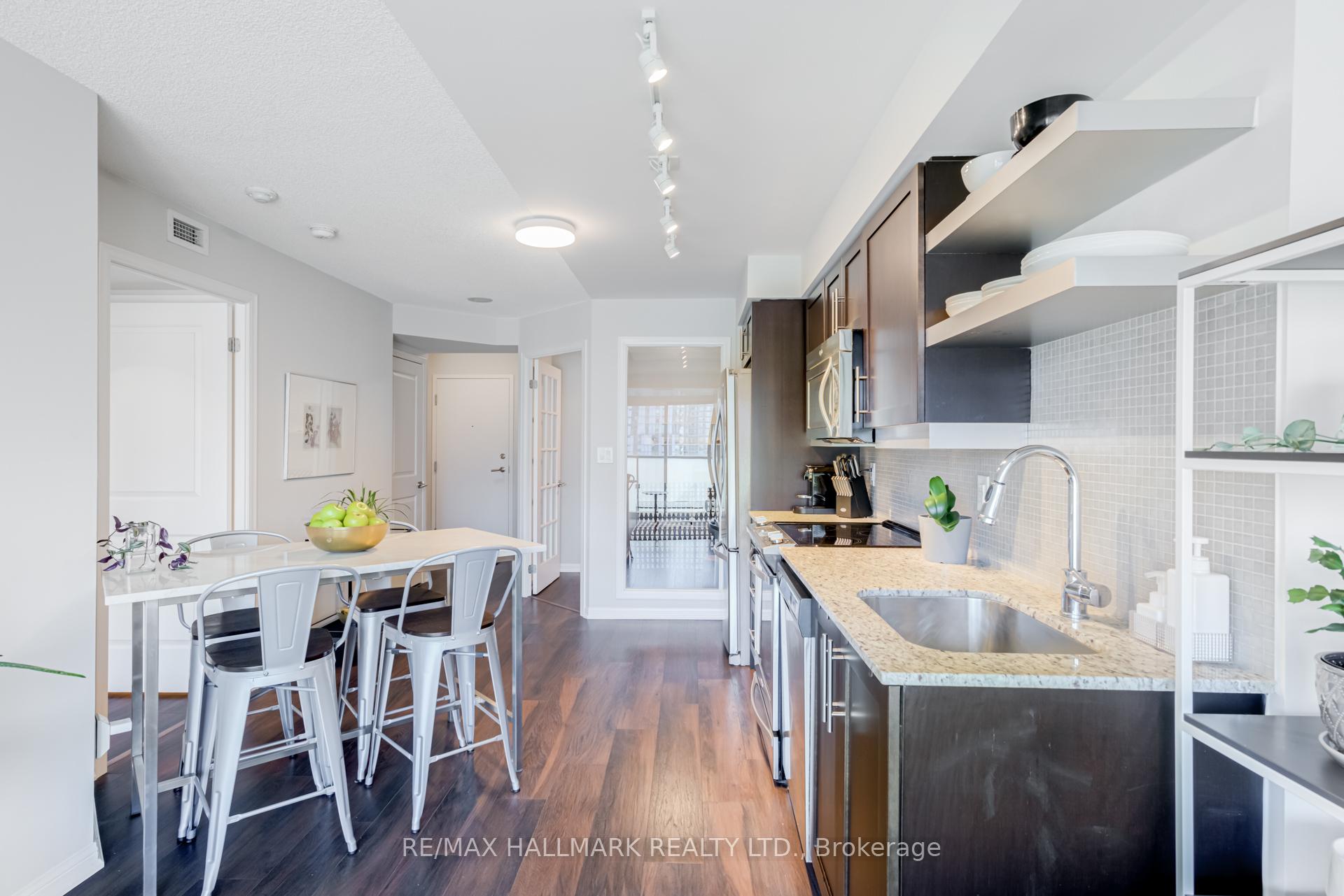Photo 2 of Unit 2110, 400 Adelaide Street E, Toronto, Moss Park — HOMEH