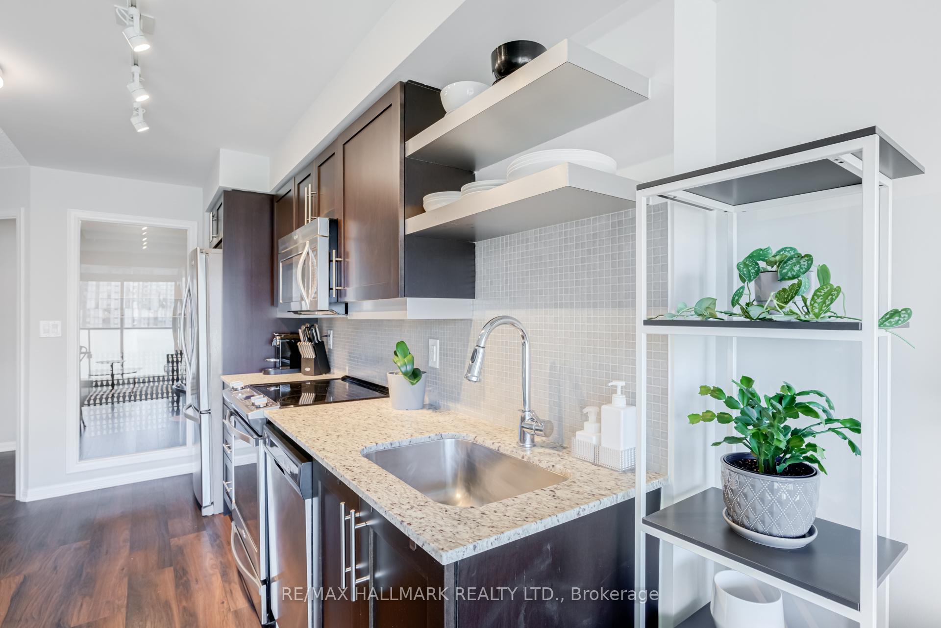 Photo 3 of Unit 2110, 400 Adelaide Street E, Toronto, Moss Park — HOMEH