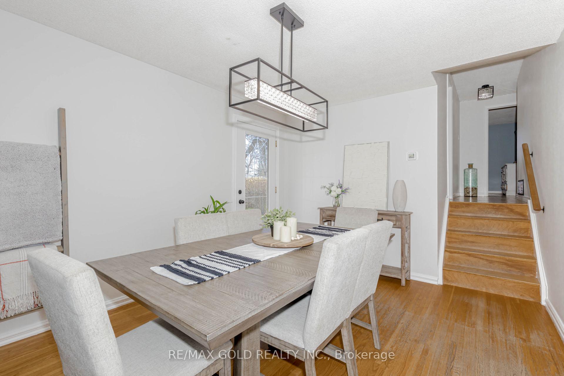 Photo 14 of 37 Brookdale Crescent, Brampton, Avondale — HOMEH