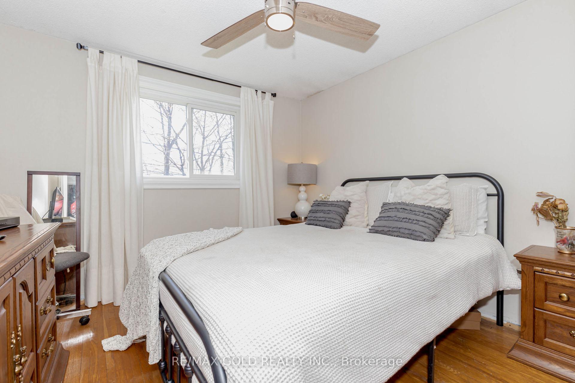 Photo 27 of 37 Brookdale Crescent, Brampton, Avondale — HOMEH