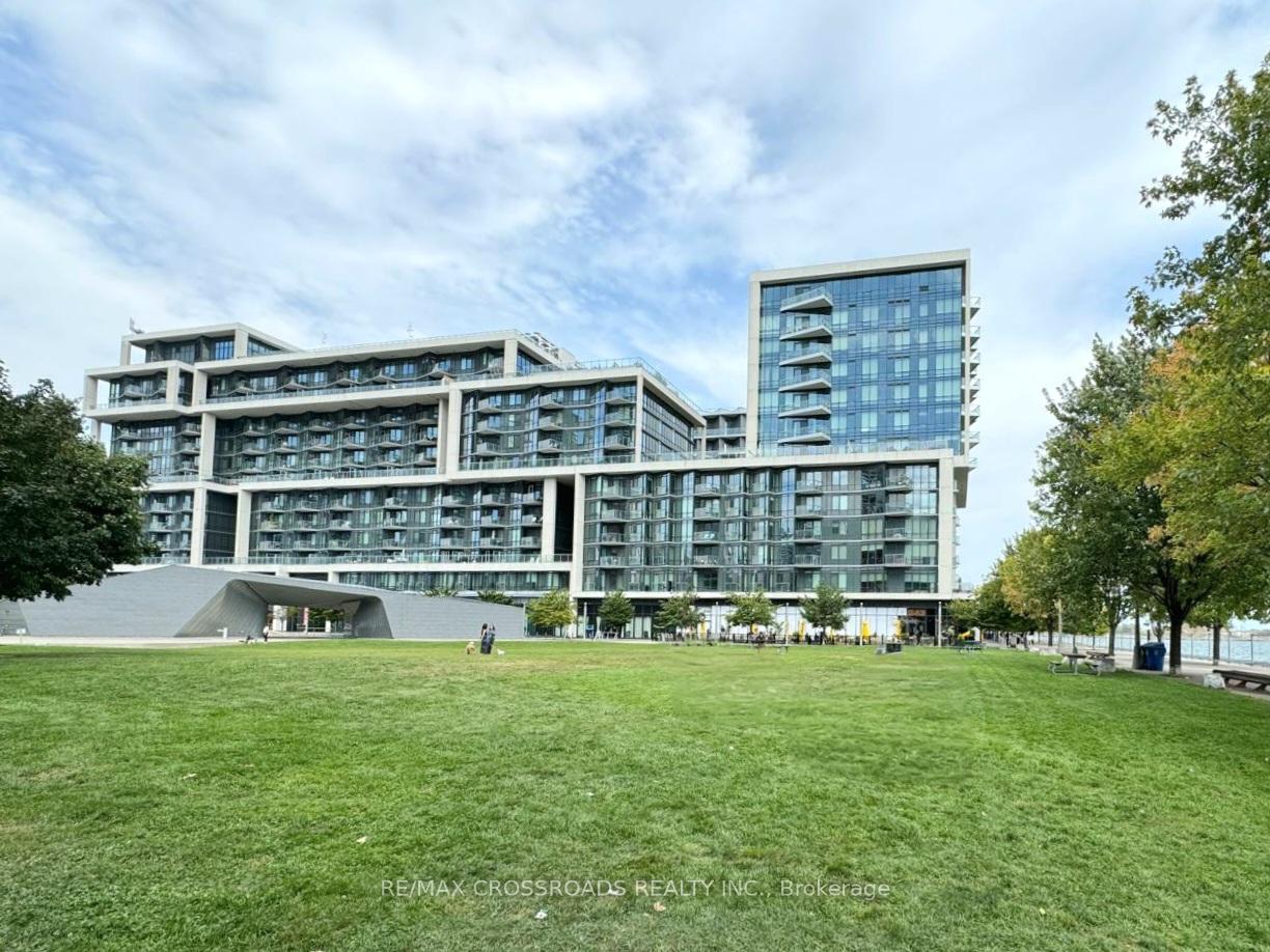 Front of Unit 336, 15 Merchants Wharf
