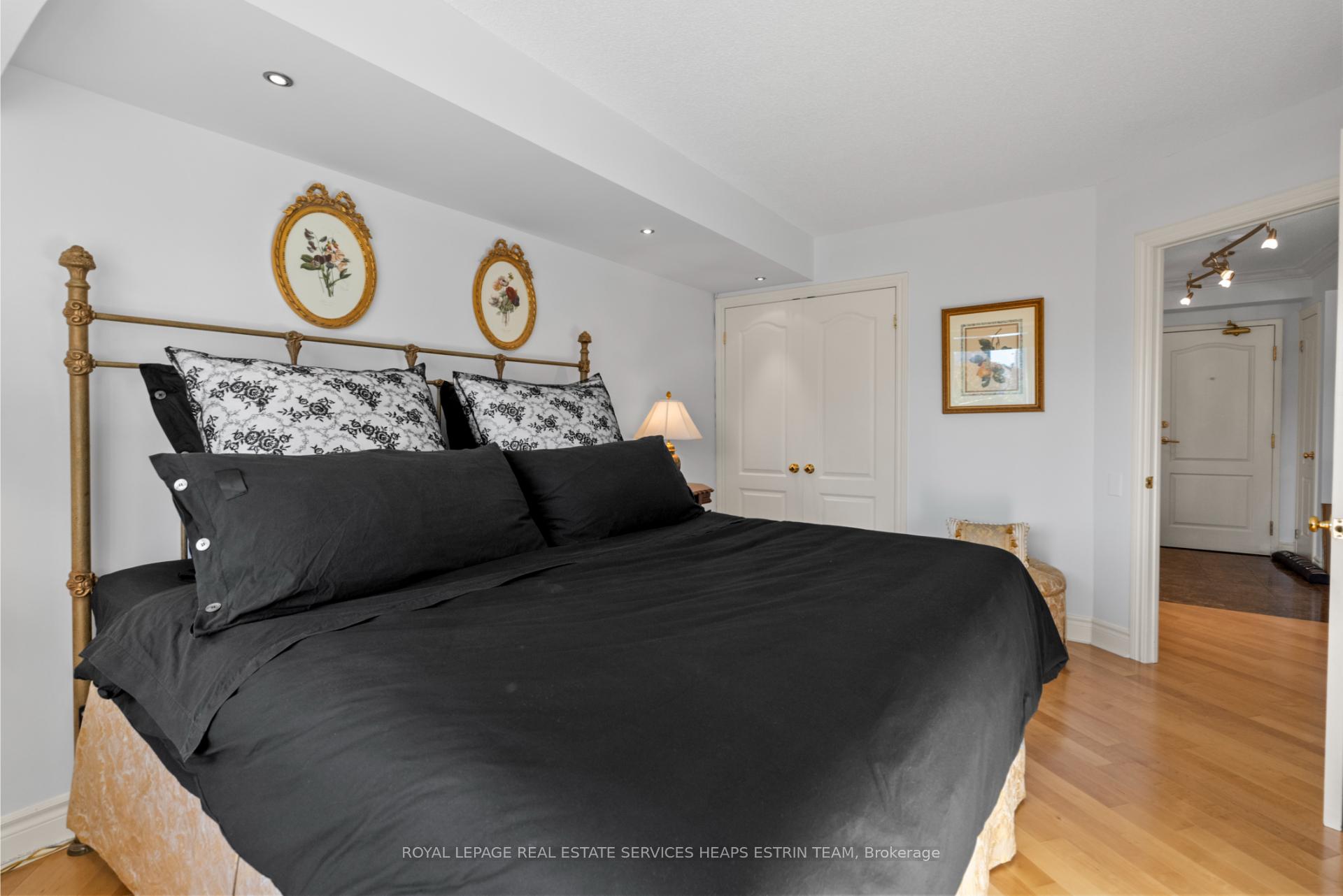 Photo 7 of Unit 404, 2 Alexandra Boulevard, Toronto, Lawrence Park South — HOMEH