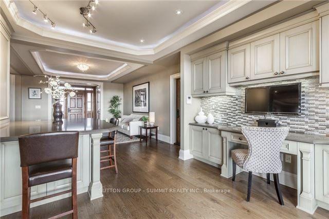 Photo 2 of 14 Seabrook Place, Brampton, Credit Valley — HOMEH