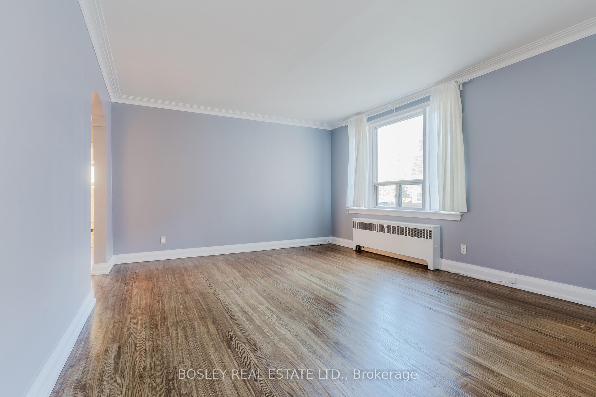 Photo 4 of Unit 2, 7 Warwick Avenue, Toronto, Humewood-Cedarvale — HOMEH