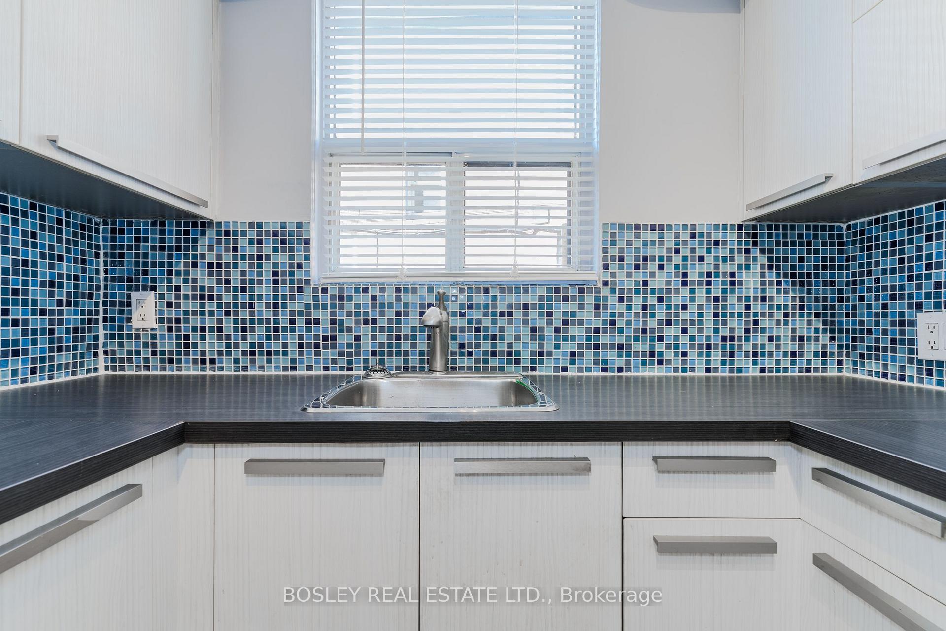 Photo 9 of Unit 2, 7 Warwick Avenue, Toronto, Humewood-Cedarvale — HOMEH