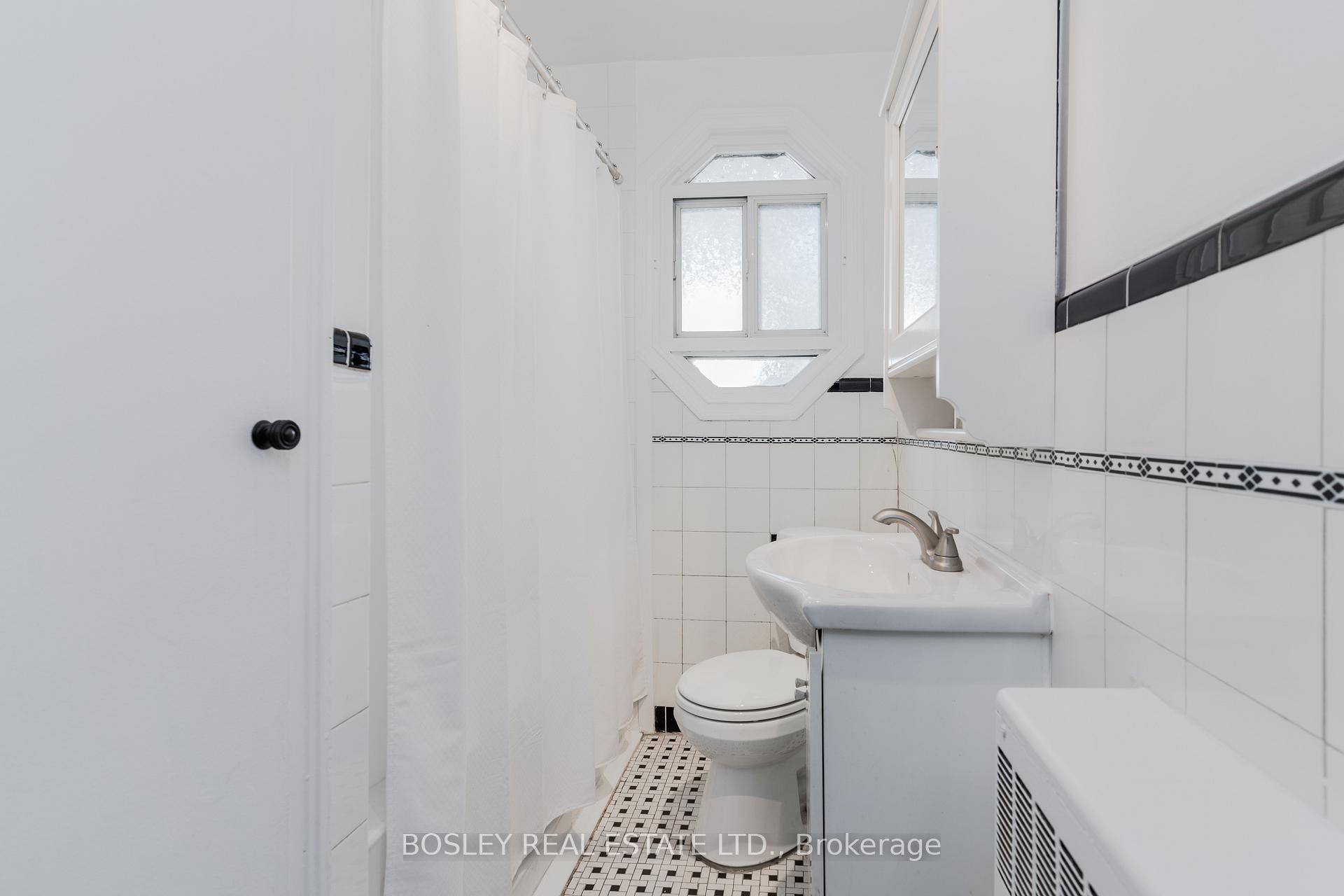 Photo 29 of Unit 2, 7 Warwick Avenue, Toronto, Humewood-Cedarvale — HOMEH