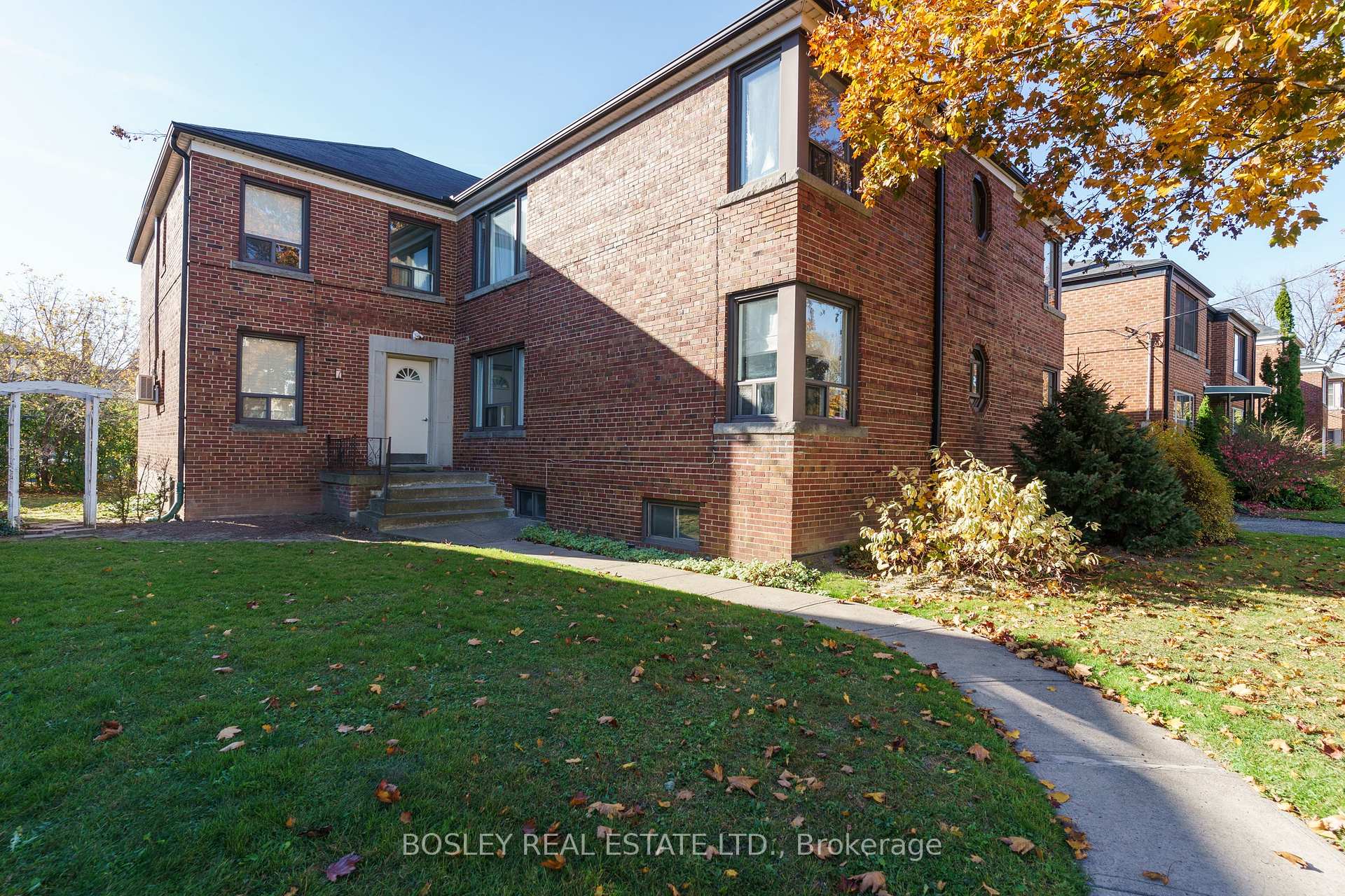 Photo 31 of Unit 2, 7 Warwick Avenue, Toronto, Humewood-Cedarvale — HOMEH