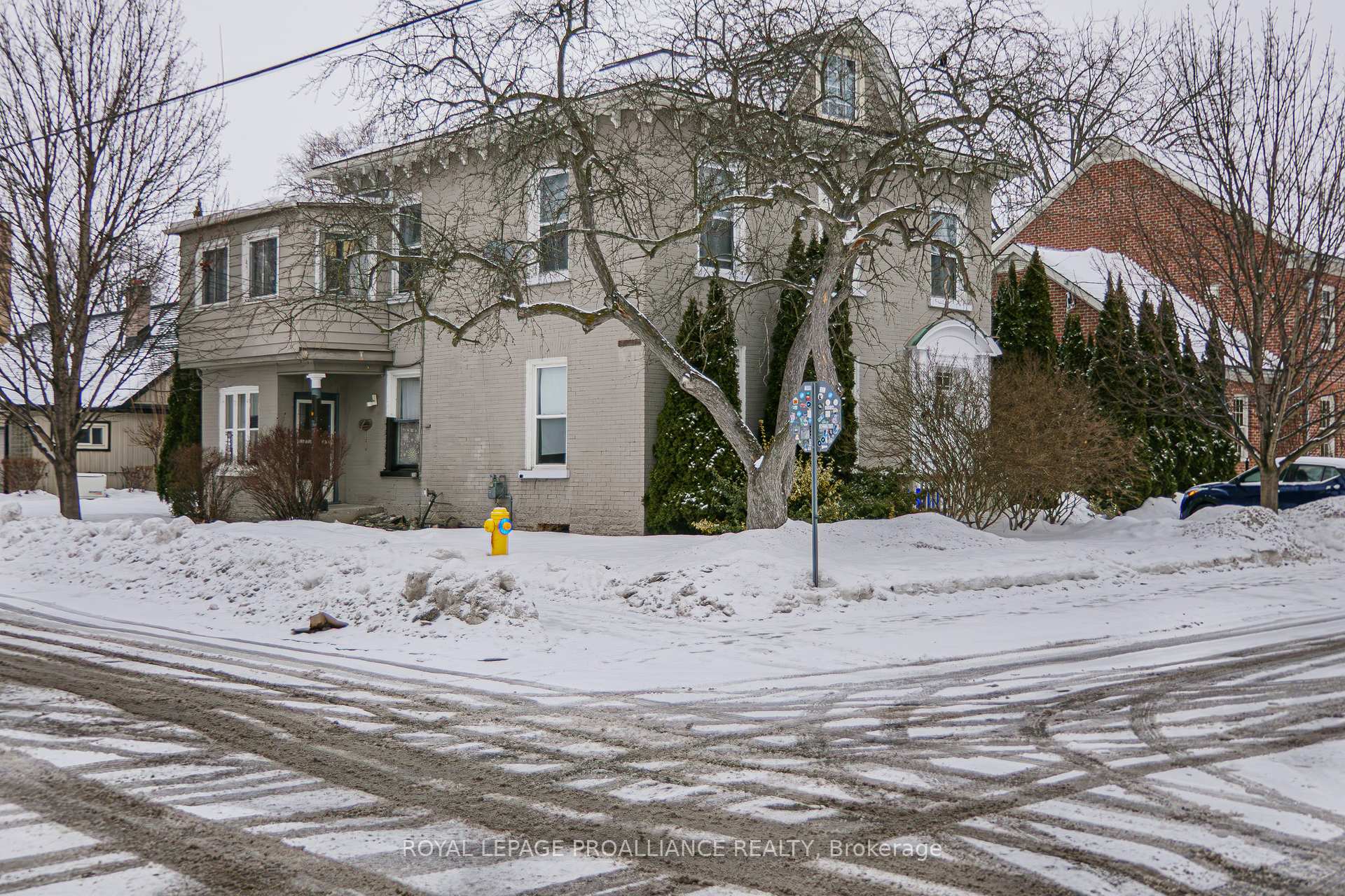Photo 3 of 24 Queen Street, Belleville, Belleville Ward — HOMEH