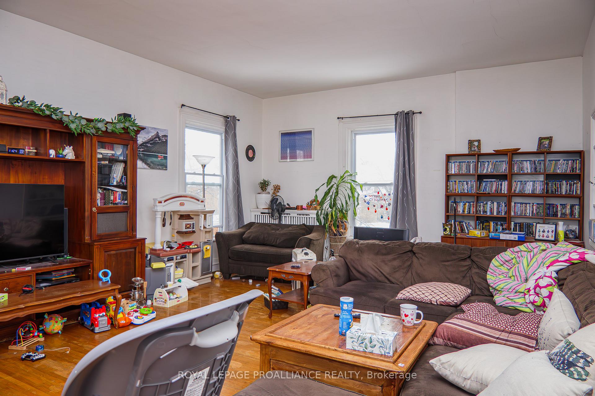 Photo 31 of 24 Queen Street, Belleville, Belleville Ward — HOMEH
