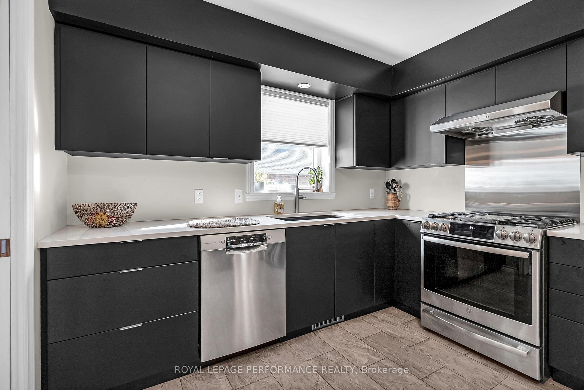 Photo 17 of 1606 Blakely Drive, Cornwall — HOMEH