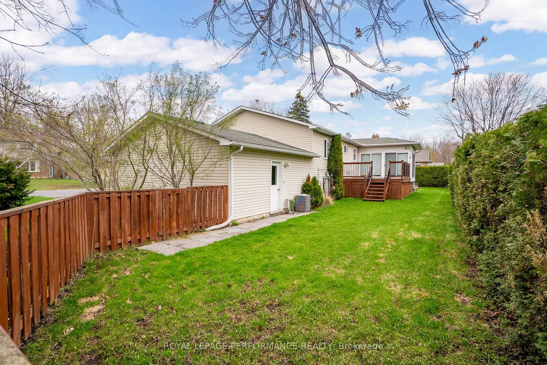 Photo 37 of 1606 Blakely Drive, Cornwall — HOMEH