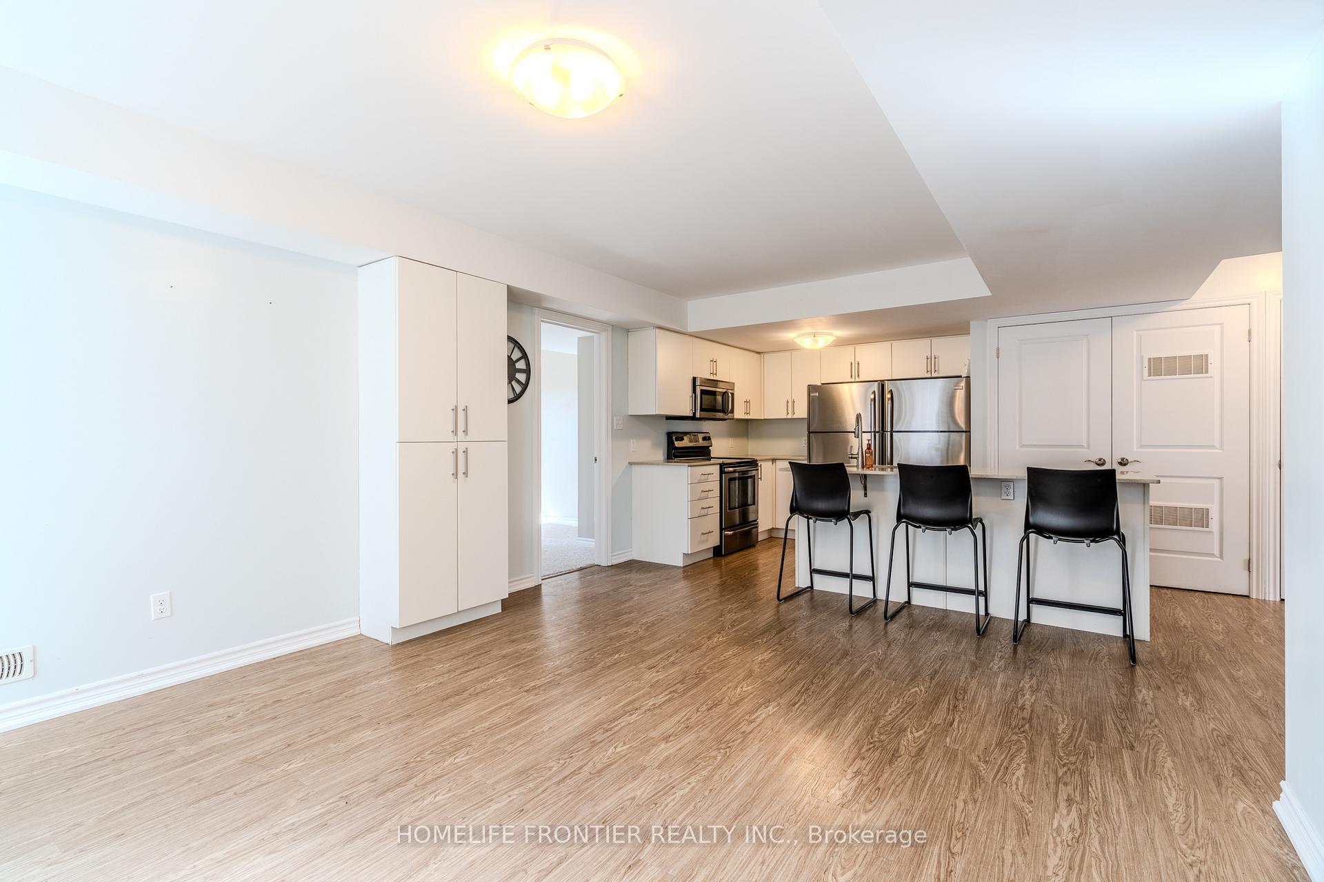 Photo 28 of Unit 16, 244 Penetanguishene Road, Barrie, Georgian Drive — HOMEH
