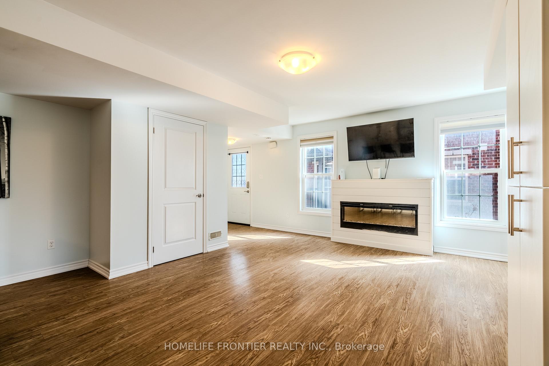 Photo 19 of Unit 16, 244 Penetanguishene Road, Barrie, Georgian Drive — HOMEH