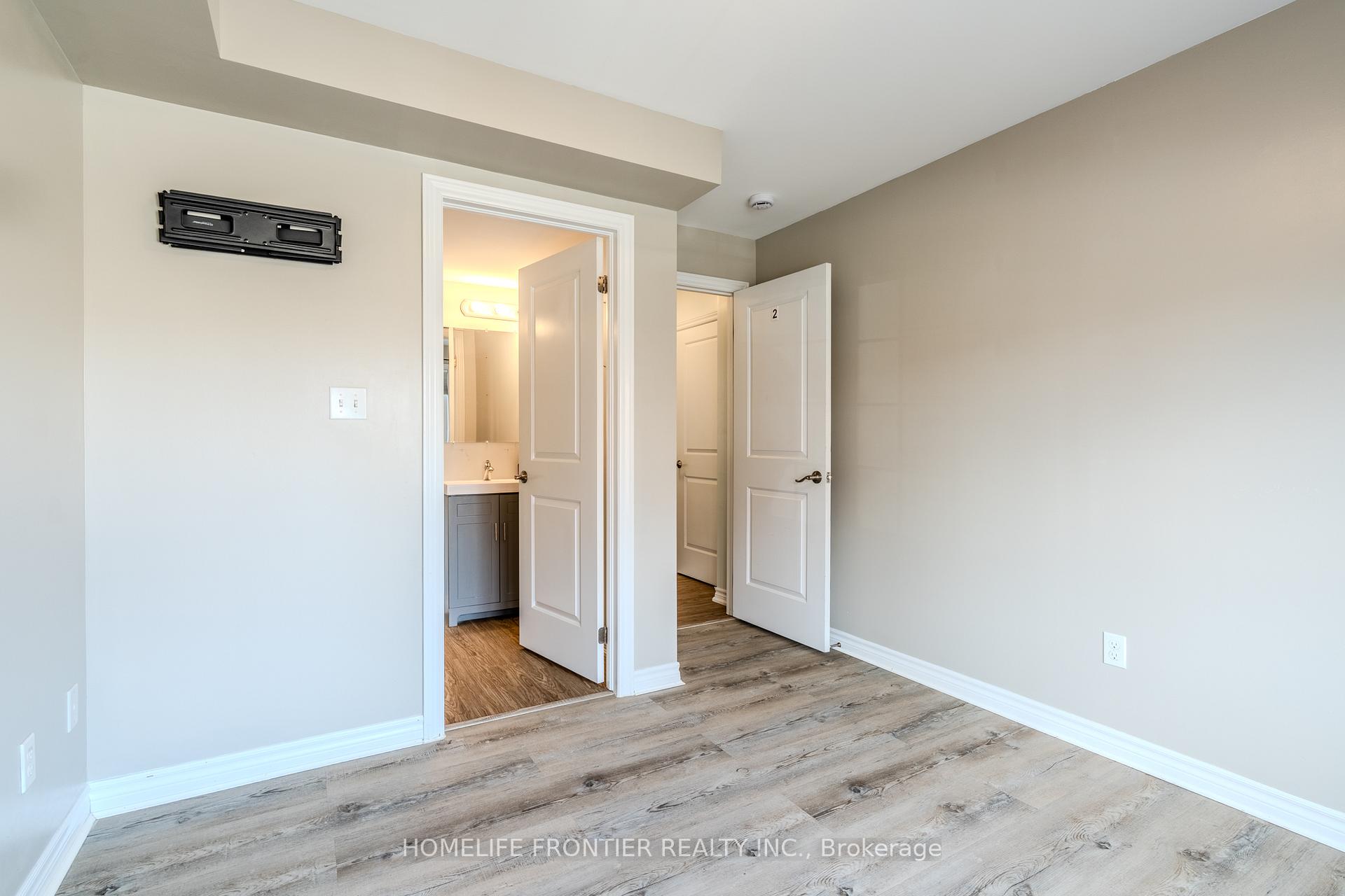 Photo 10 of Unit 16, 244 Penetanguishene Road, Barrie, Georgian Drive — HOMEH