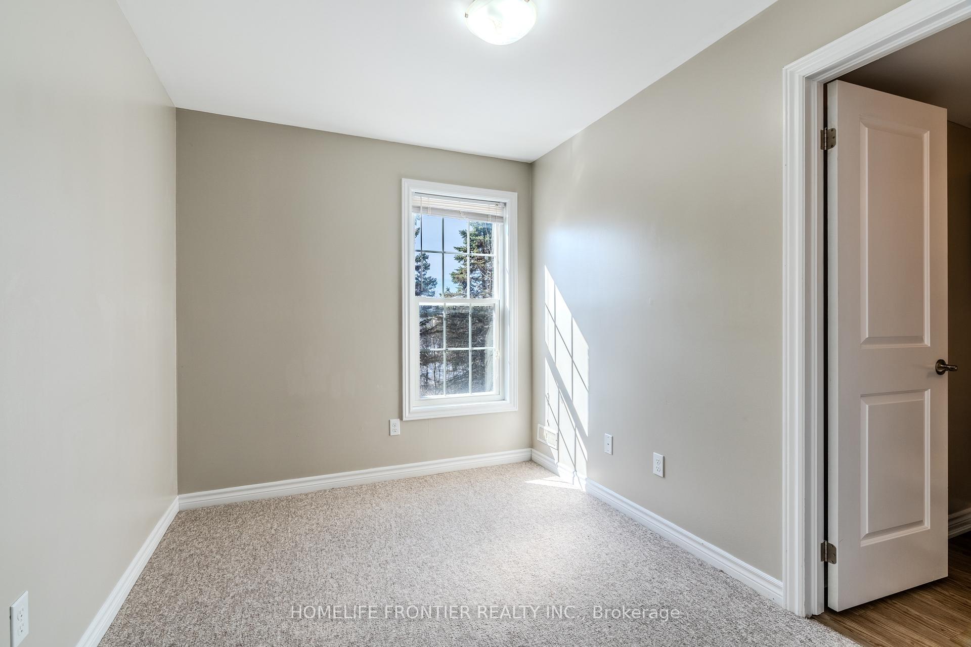Photo 20 of Unit 16, 244 Penetanguishene Road, Barrie, Georgian Drive — HOMEH