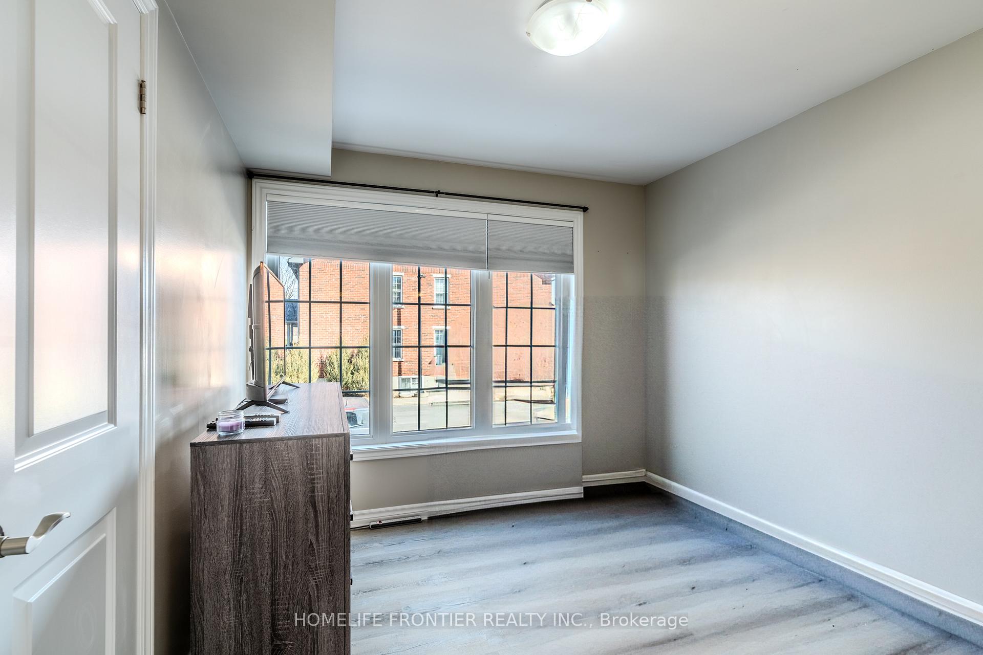 Photo 24 of Unit 16, 244 Penetanguishene Road, Barrie, Georgian Drive — HOMEH