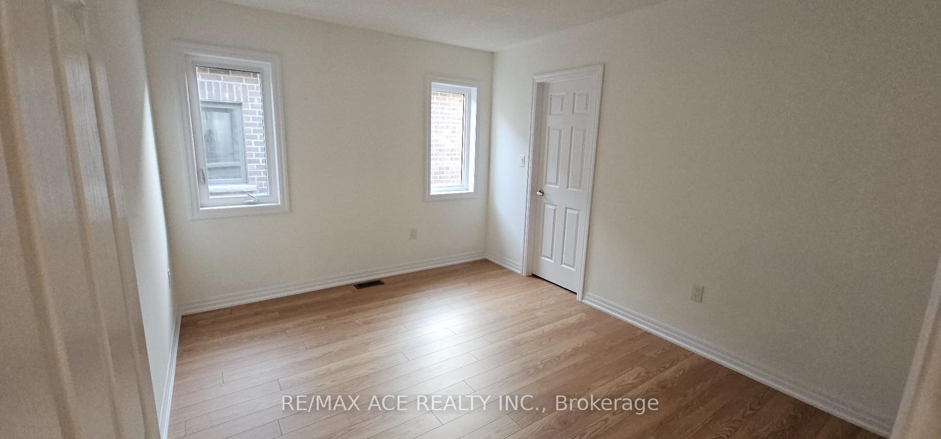 Photo 5 of 230 Flood Avenue, Clarington, Newcastle — HOMEH