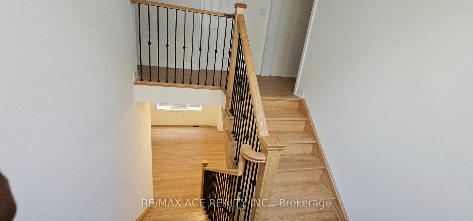 Photo 15 of 230 Flood Avenue, Clarington, Newcastle — HOMEH