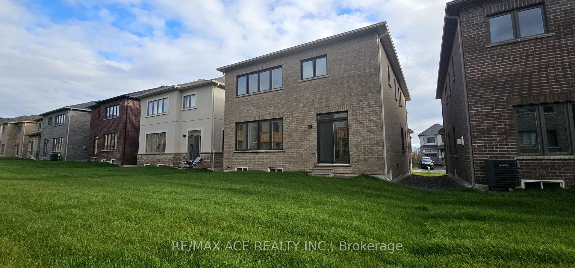 Photo 20 of 230 Flood Avenue, Clarington, Newcastle — HOMEH