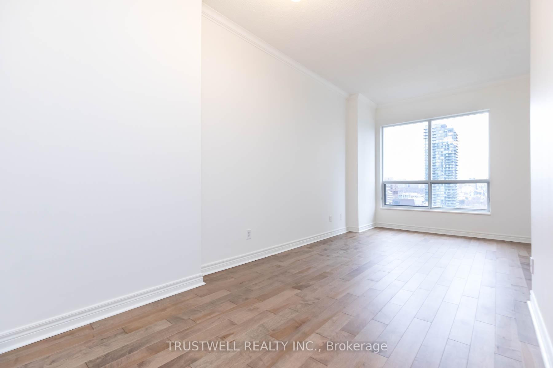 Photo 4 of Unit LPH 03, 55 Bloor Street, Toronto, Church-Yonge Corridor — HOMEH