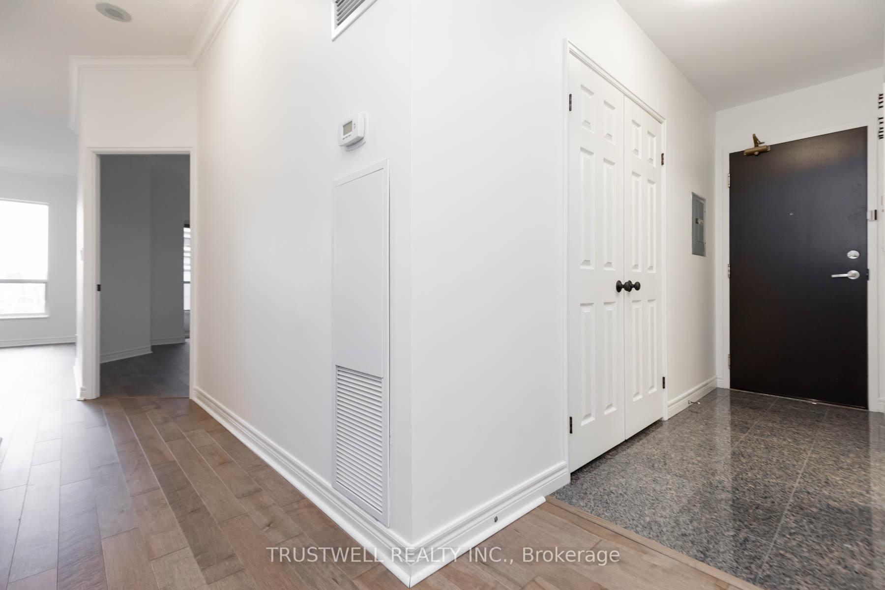 Photo 5 of Unit LPH 03, 55 Bloor Street, Toronto, Church-Yonge Corridor — HOMEH