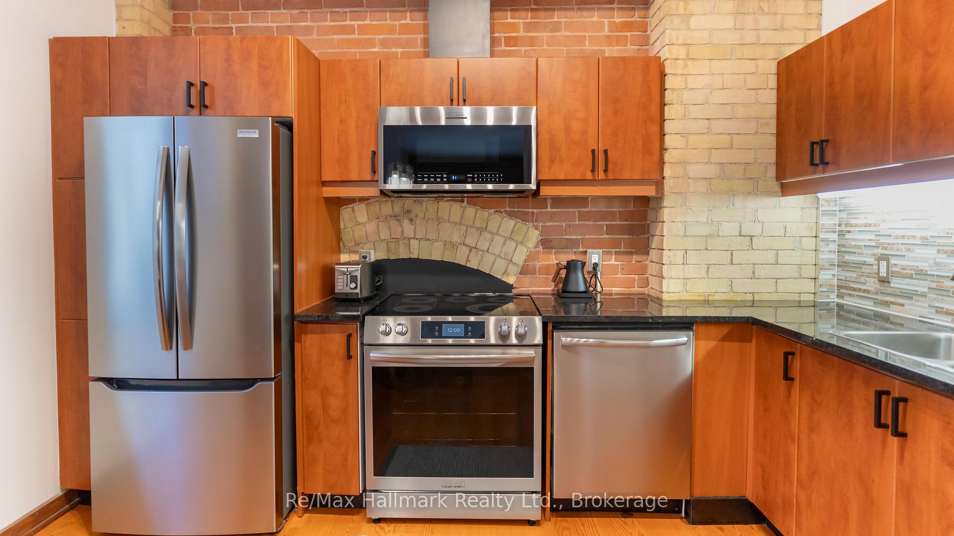 Photo 38 of Unit 4, 39 Old Brewery Lane, Toronto, Regent Park — HOMEH